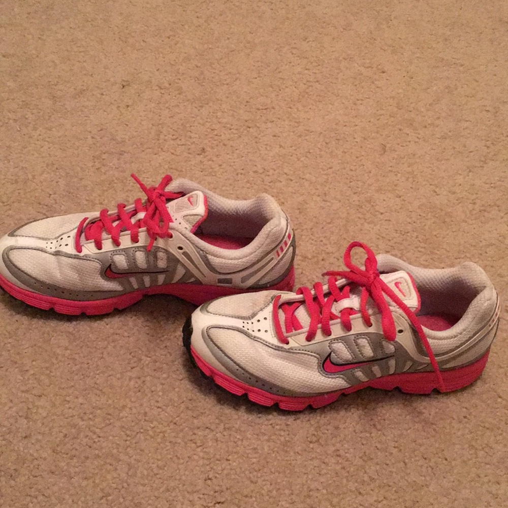 Shoes - Picture 2 of 3